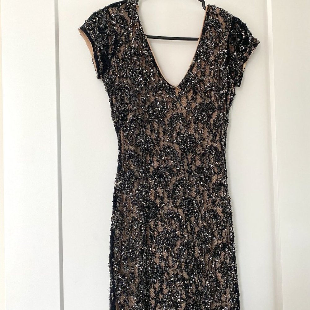 Sparkly Short-Sleeved Black Sequined Mini Dress